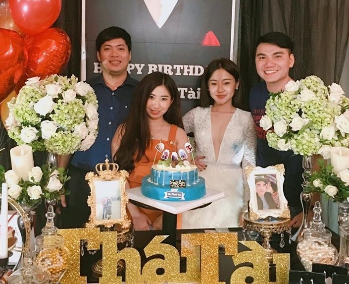 gái ế cầu hôn bạn trai ảnh 1 gai e cau hon ban trai anh 1