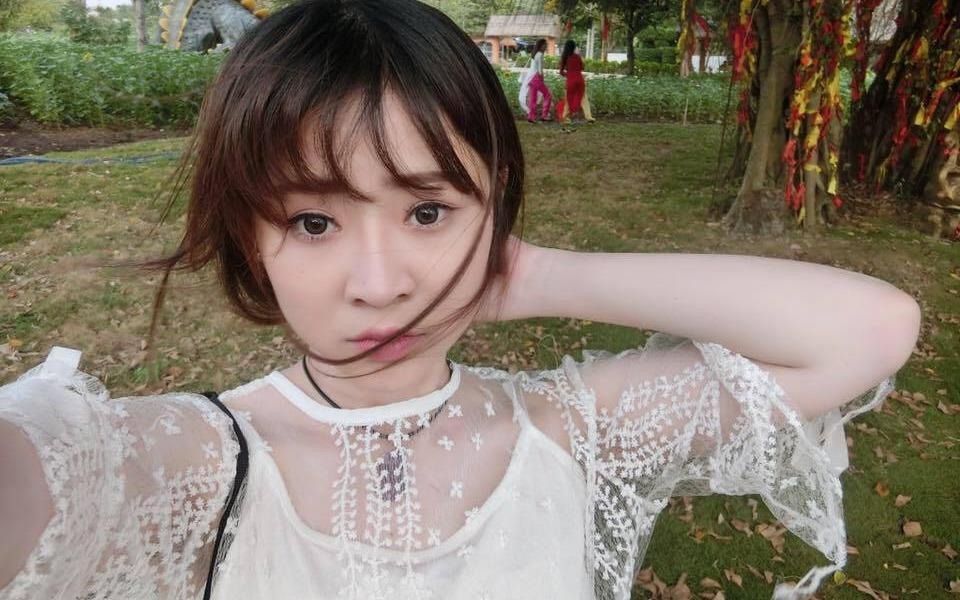 Khoanh khac doi thuong cua 9X chu dong cau hon ban trai hinh anh