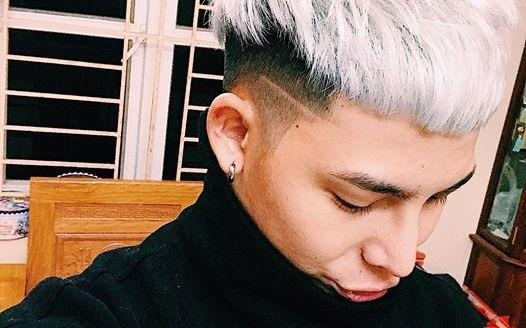 Clip ba noi mang chau trai nhuom toc dang yeu hinh anh