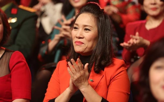 Nha bao Ta Bich Loan noi ve vai tro moi tai giang duong hinh anh