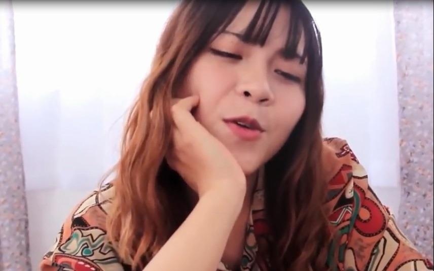 9X cover 'Noi nay co anh' cua Son Tung M-TP bang tieng Anh hinh anh