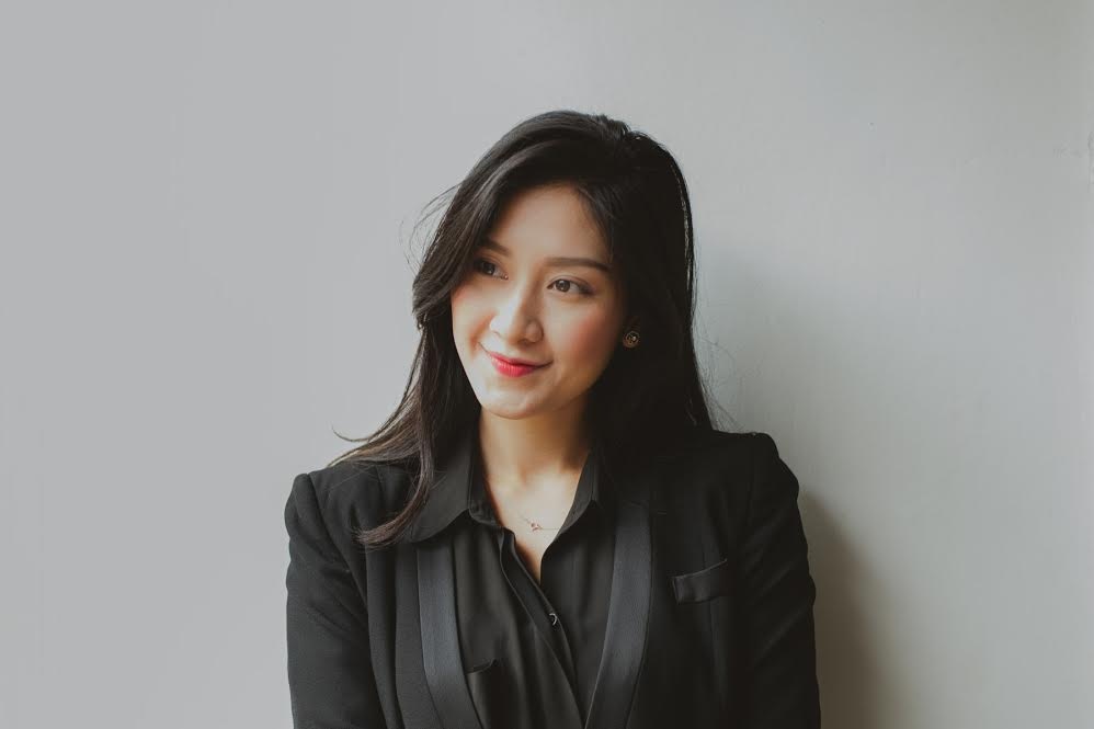 Nu chinh Di de tro ve anh 6