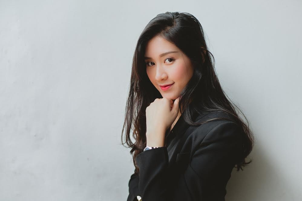 Nu chinh Di de tro ve anh 8