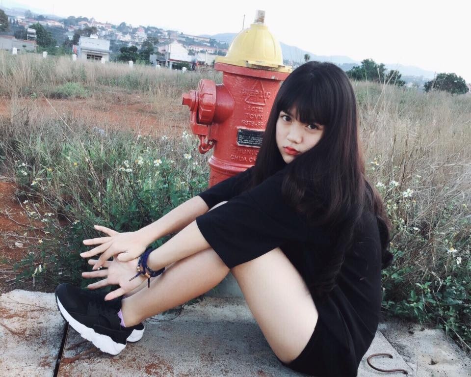 thieu nu 17 tuoi hat rap anh 2