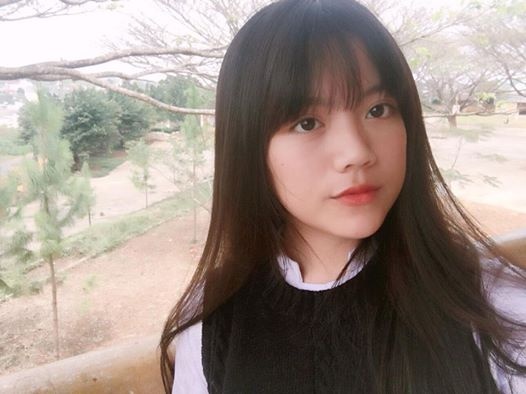 thieu nu 17 tuoi hat rap anh 1