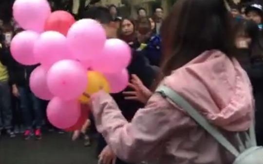 Clip to tinh ngay 8/3 hinh anh