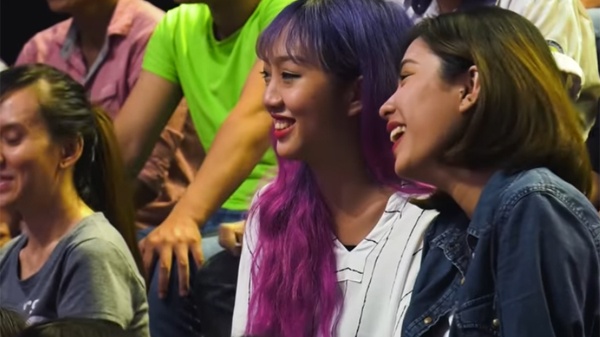 co gai toc tim trong giong ai giong ai anh 2