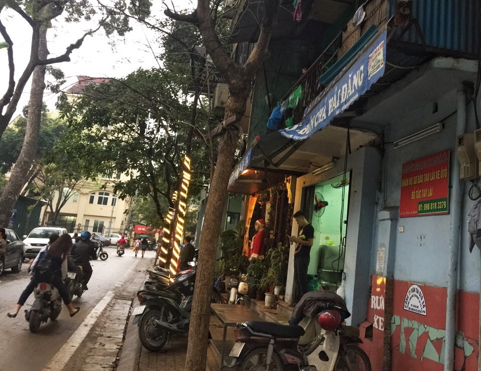 bún chả trong xe khách ảnh 2 bun cha trong xe khach anh 2