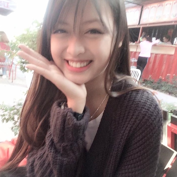 clip ba ngoai va chau gai xi tin anh 3