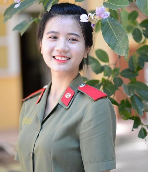 hoa khoi san co hoc vien an ninh anh 4