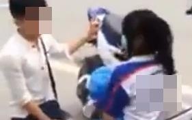 Chang trai bi che hen khi quy goi xin cong an khong bat xe hinh anh