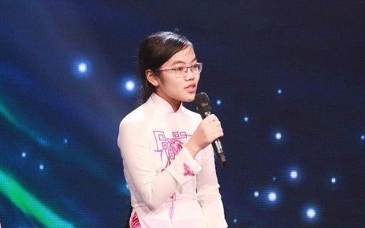 'Co gai vang Vat ly' nhan hoc bong cua truong hang dau the gioi hinh anh
