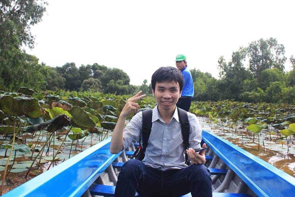 chang trai tim ra lo hong Facebook anh 4