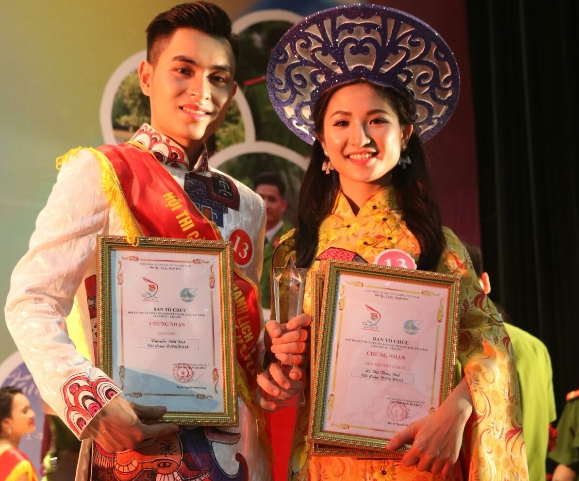 Nam vuong truong canh sat anh 4