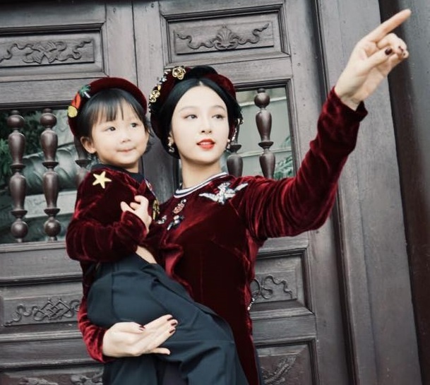 Huyền Baby mang bầu lần 2 ảnh 4 Huyen Baby mang bau lan 2 anh 4