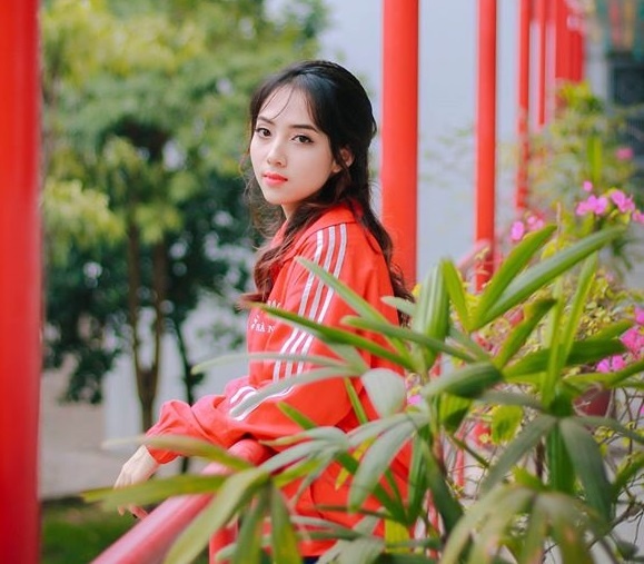 Dân mạng tìm kiếm nữ sinh Bách khoa ảnh 3 Dan mang tim kiem nu sinh Bach khoa anh 3