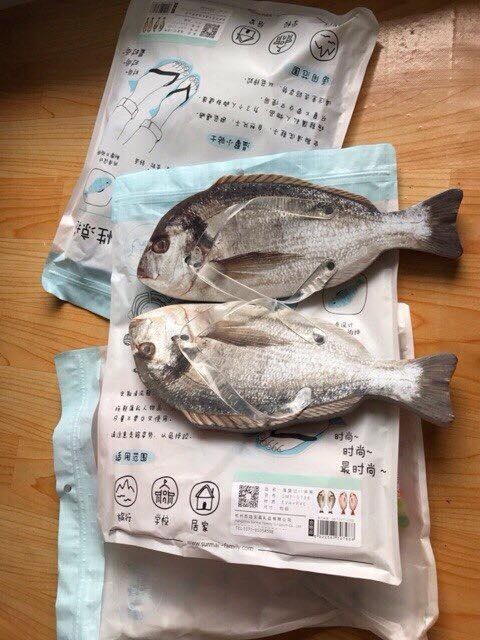 trào lưu dép cá rô phi xanh ảnh 4 trao luu dep ca ro phi xanh anh 4