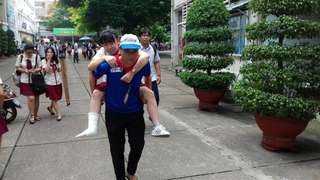 hinh anh cam dong trong ky thi THPT quoc gia 2017 anh 8