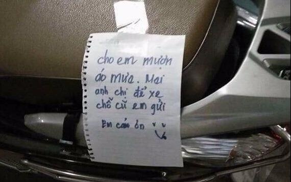 Lay ao mua de lai loi nhan se tra: Hanh dong dung hay sai? hinh anh