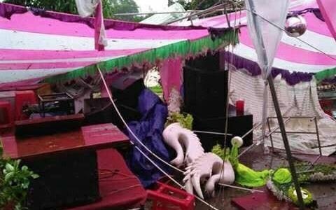 Mua bao do rap, dam cuoi van dien ra o Nghe An hinh anh