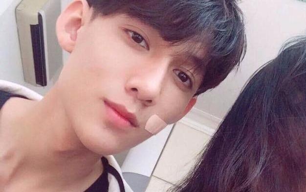 10X hoc gioi, cao 1,87 m khoa Facebook vi bong dung noi tieng hinh anh