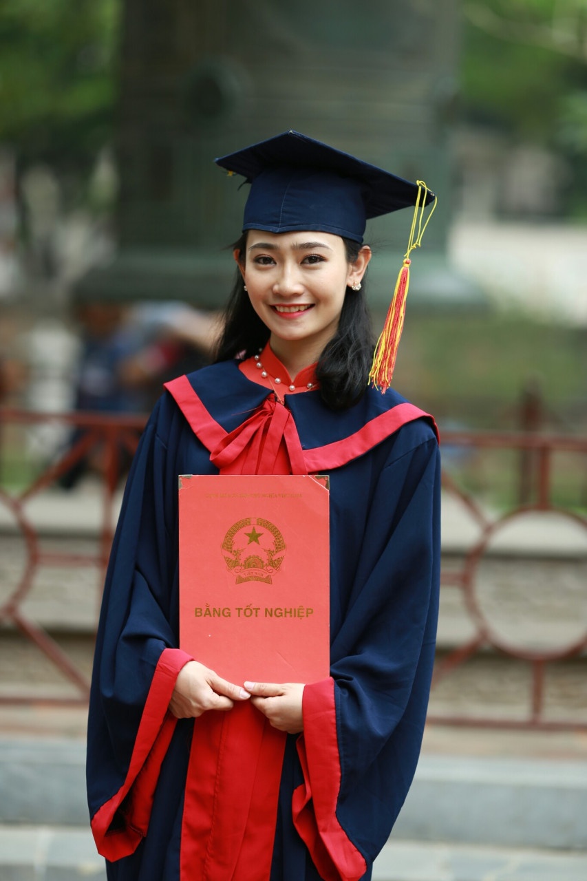 Nu thu khoa Hoc vien An ninh chua yeu anh 1