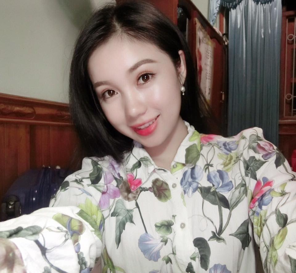 Nữ sinh Lào xinh đẹp giỏi tiếng Việt ảnh 5 Nu sinh Lao xinh dep gioi tieng Viet anh 5