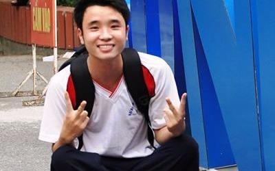 Nam sinh Kinh te Quoc dan gay cuoi voi ban che 'Ngoi nha hoa hong' hinh anh