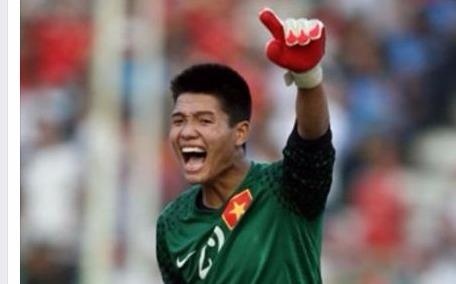 Minh Long chia se cam xuc voi nguoi ham mo hinh anh