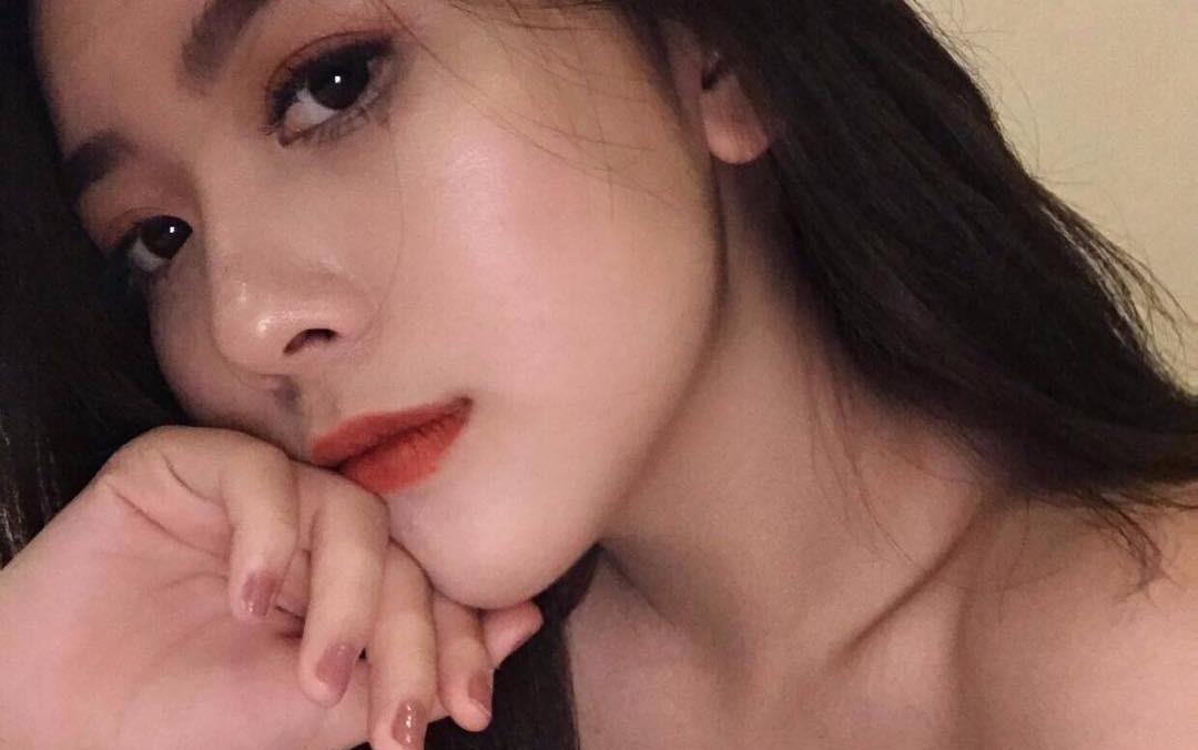 Nu sinh duoc vi la ban sao cua Jessica hinh anh