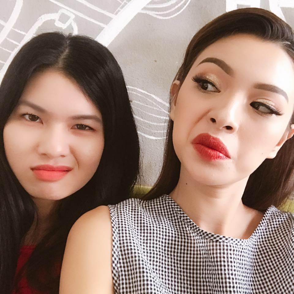 lộ diện nhan sắc em gái Tú Hảo ảnh 7 lo dien nhan sac em gai Tu Hao anh 7