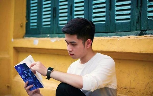 Vu Tung the hien tai ca hat hinh anh