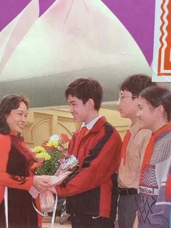 tim kiem trai xinh gai dep trong sach giao khoa anh 3