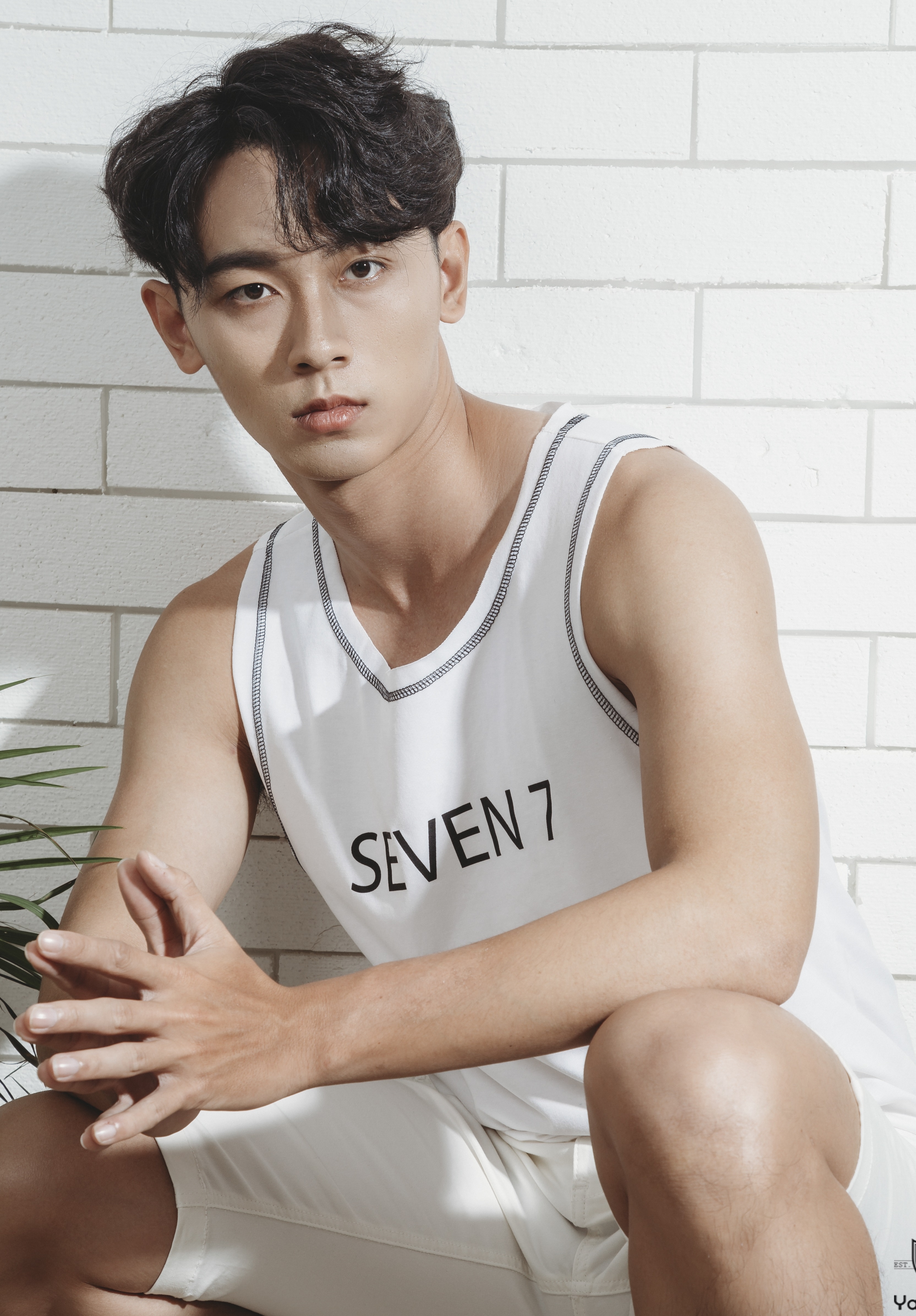 chang trai duoc Min cau hon anh 2