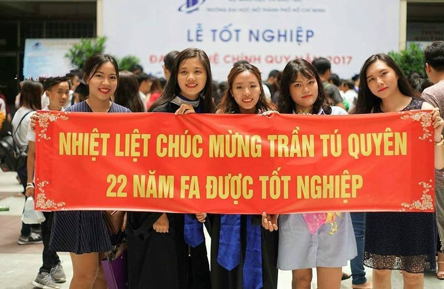 in băng rôn chúc bạn thoát FA  ảnh 1 in bang ron chuc ban thoat FA anh 1