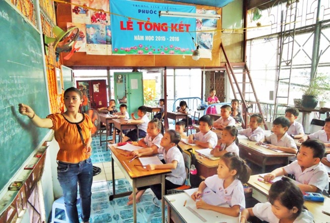 Lớp học tình thương ảnh 1 Lop hoc tinh thuong anh 1