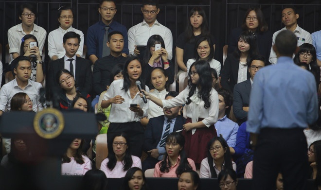 co gai Viet bong dung noi tieng anh 5