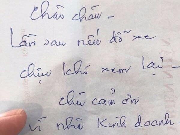 Loi nhan gui y nghia toi chu oto do chan cua nha 'gay bao' mang hinh anh