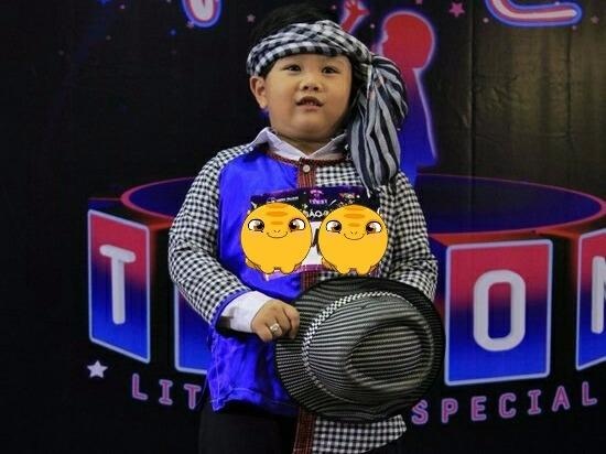 Cau be 6 tuoi hat 'Dap mo cuoc tinh' thu hut hang chuc nghin luot like hinh anh