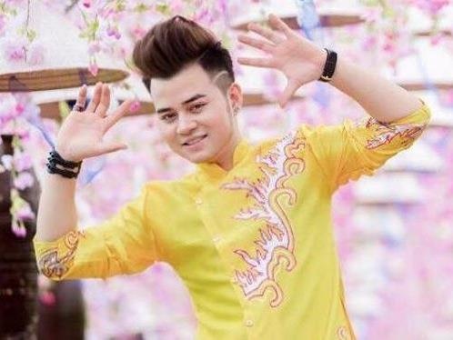 9X Ha thanh cover hit 'Despacito' bang 4 loai nhac cu hinh anh