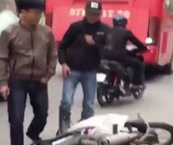 thanh niên bị tai nạn vì trào lưu đua xe không ảnh 1 thanh nien bi tai nan vi trao luu dua xe khong anh 1