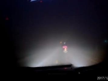 Tai xe soi den cho xe may hinh anh