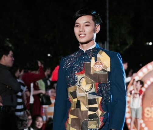 nam vuong duoc nhieu co gai theo duoi anh 2