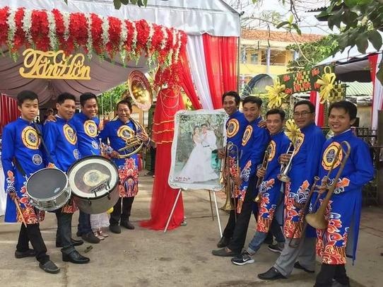 Chu re Ben Tre don dau bang dan ken Tay, trong dong hinh anh