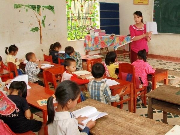 Thua hon 40.000 giao vien khi day chuong trinh giao duc pho thong moi hinh anh