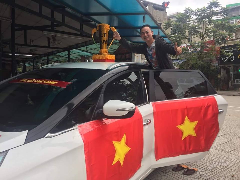 nhung chiec xe oto co vu U23 Viet Nam anh 2