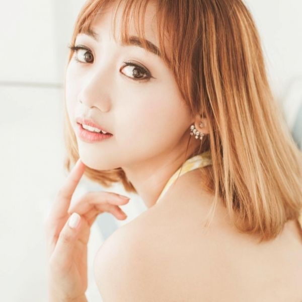 8 co gai duoc to tinh nhieu nhat anh 7