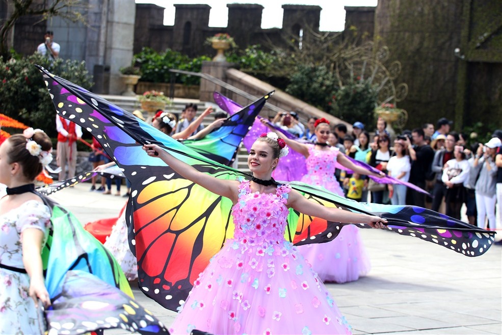 Vui choi ngay Tet o Sun World anh 4