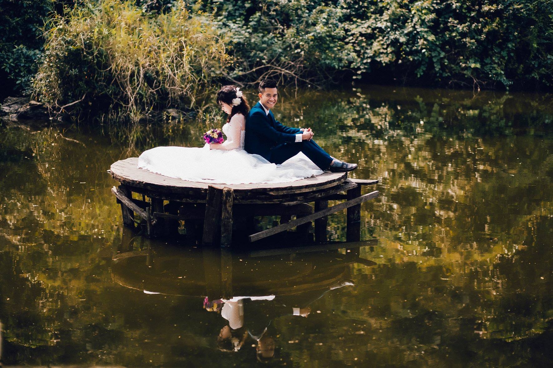 chu re Nghe An chup anh cuoi ben may xuc anh 7