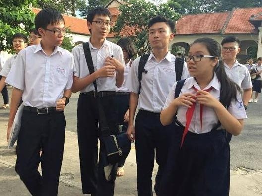 Hon 25.000 hoc sinh TP.HCM se 'khong co cua' vao lop 10 cong lap hinh anh
